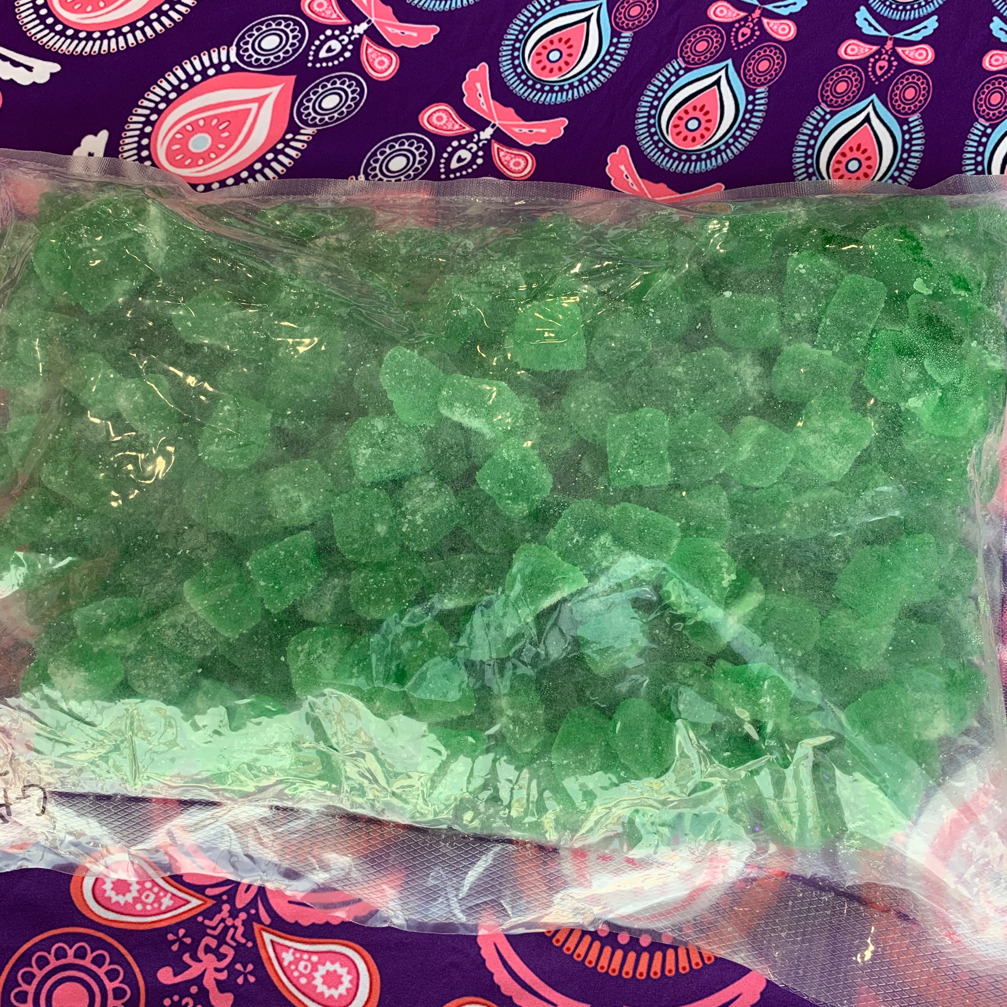 FREE CONTEST: Guess the amount of gummies...